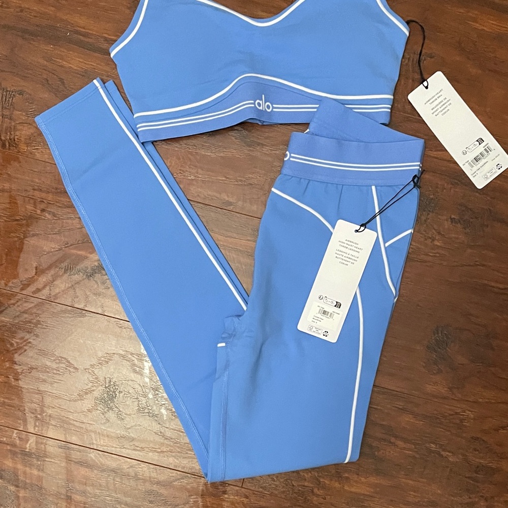 NWT alo yoga airbrush heart throb bra and legging set crystal blue size small - Picture 2 of 12